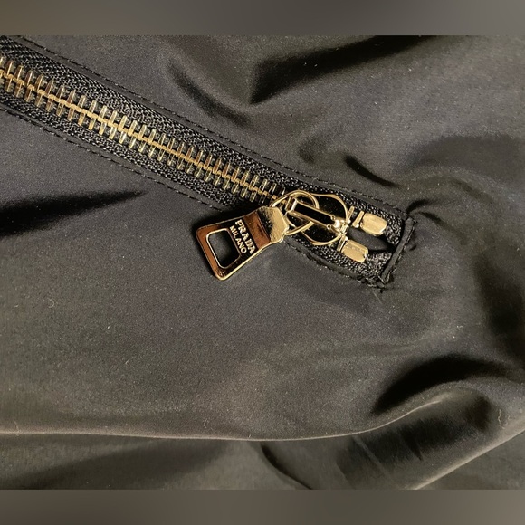 Prada Re-nylon two sides jacket size M - Picture 7 of 15